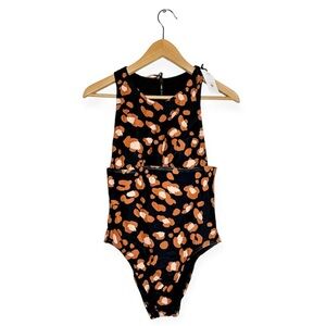 New Shade & Shore Woman’s One Piece Swimsuit Size M